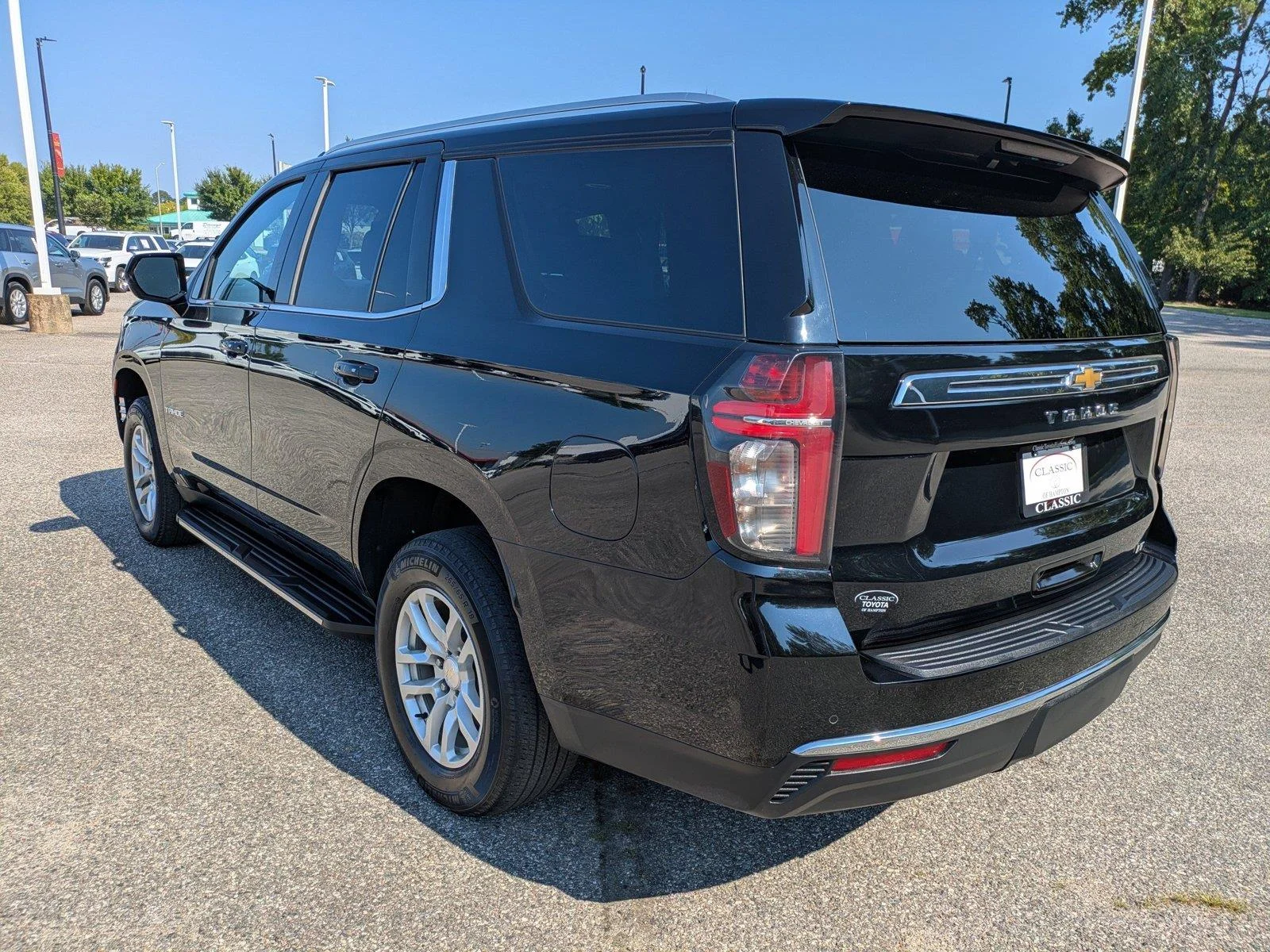 Used 2023 BLACK CHEVROLET LT image 6