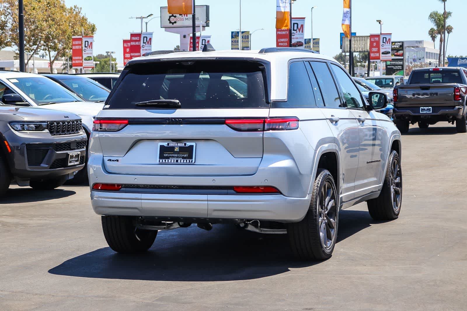 New 2026 Silver Zynith Jeep Limited Reserve image 4