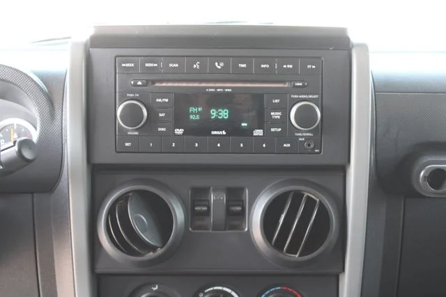Used 2007 Silver Jeep Rubicon image 20
