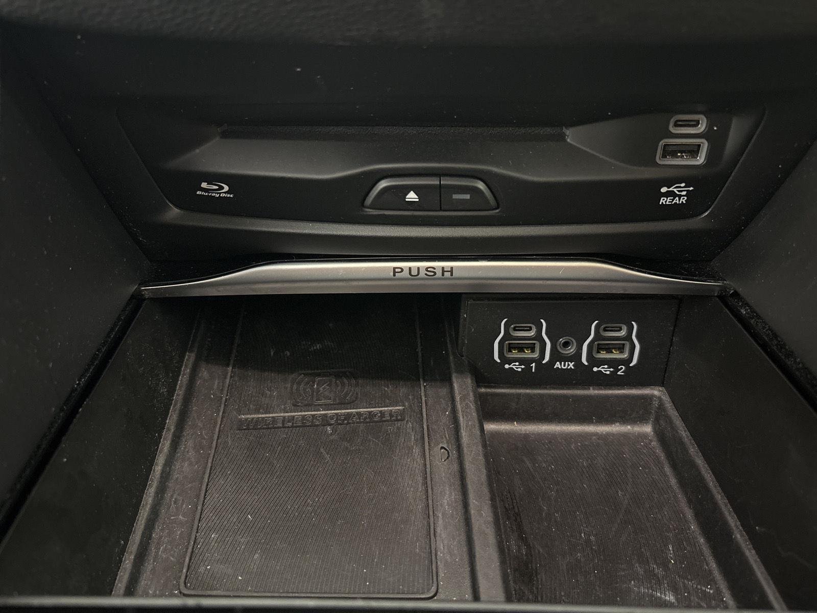 Used 2023 Velvet Red Pearlcoat Chrysler Hybrid Pinnacle image 11
