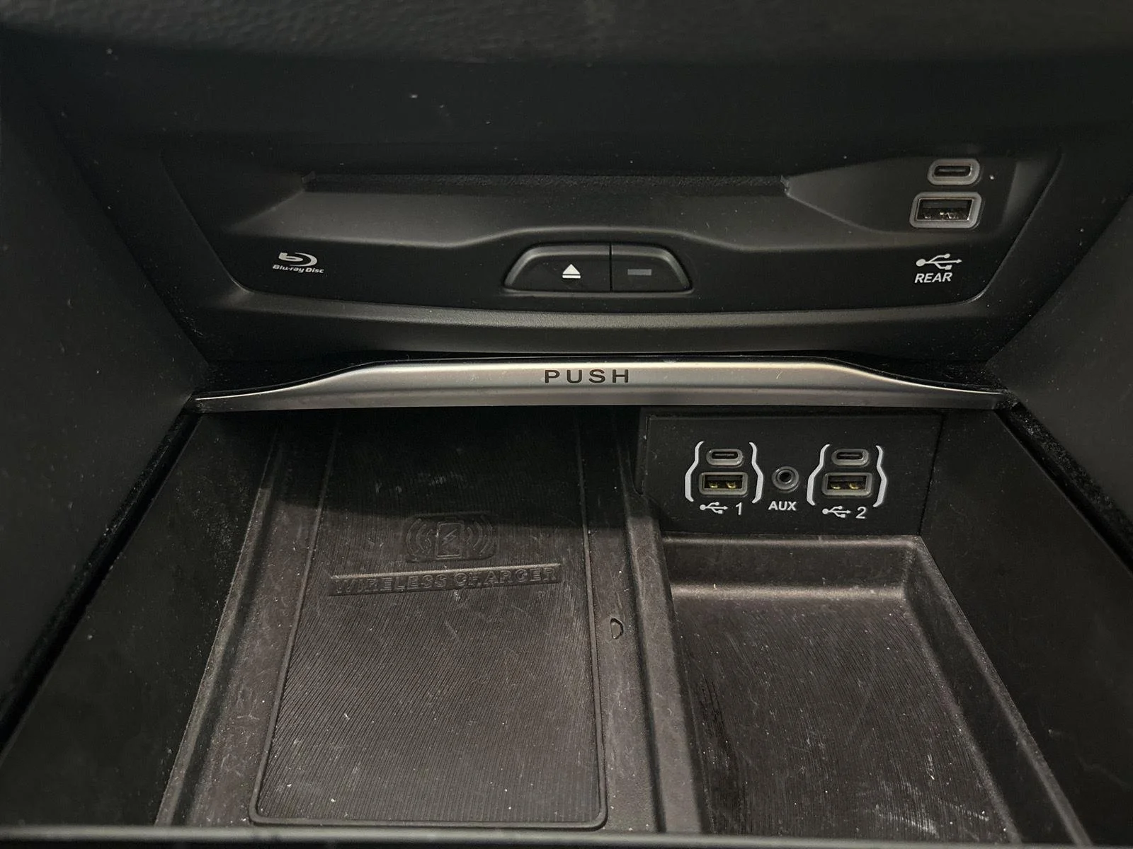 Used 2023 Velvet Red Pearlcoat Chrysler Hybrid Pinnacle image 11