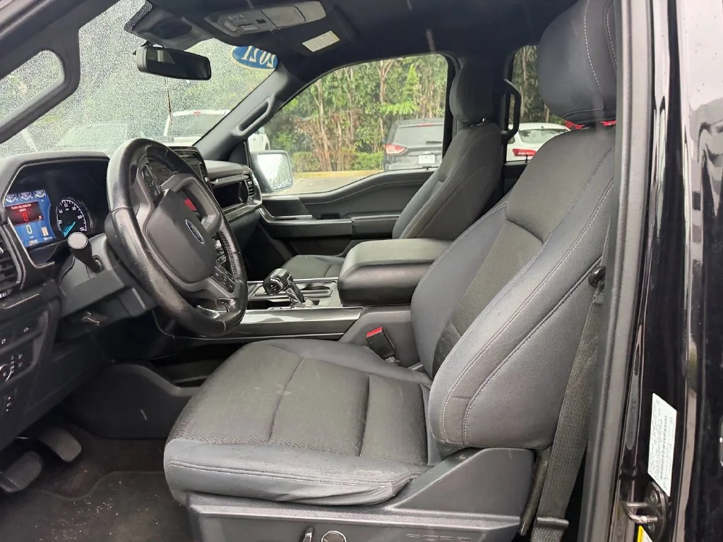 Used 2021 Black Ford XLT image 10