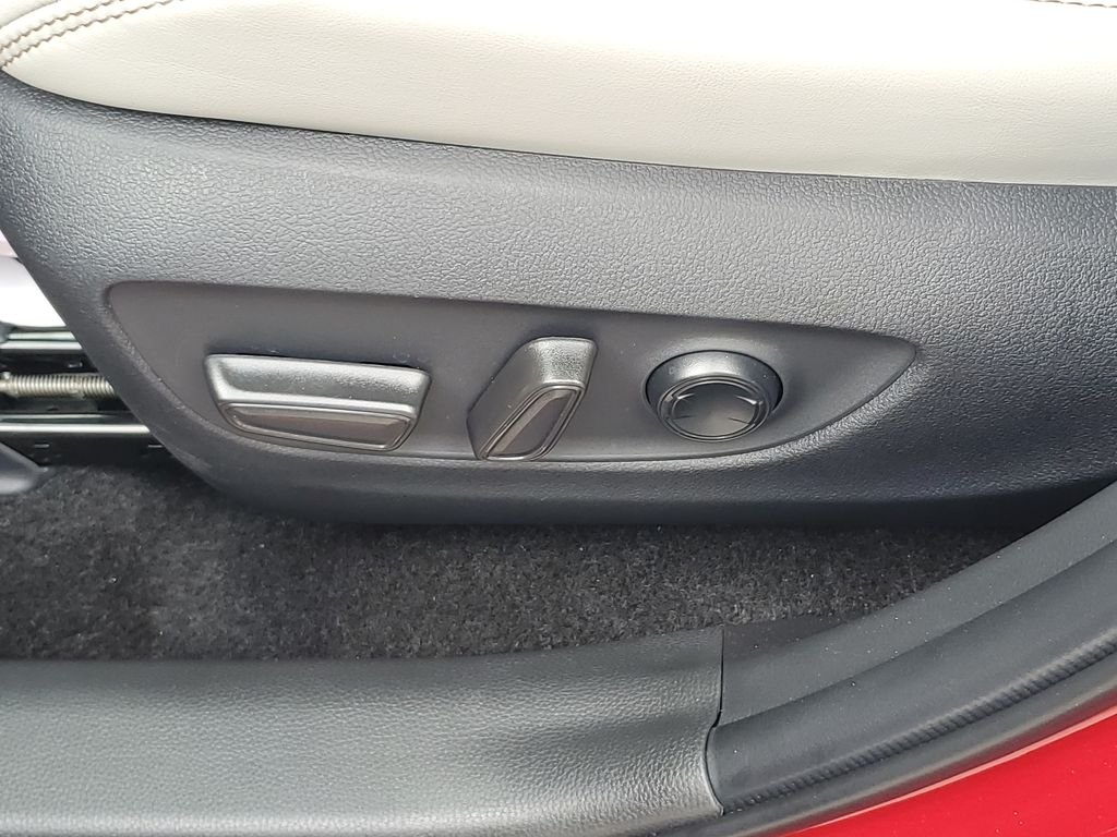 Used 2025 Red Toyota XLE Premium image 16