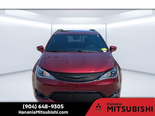 Used 2020 Red Chrysler Touring L image 8