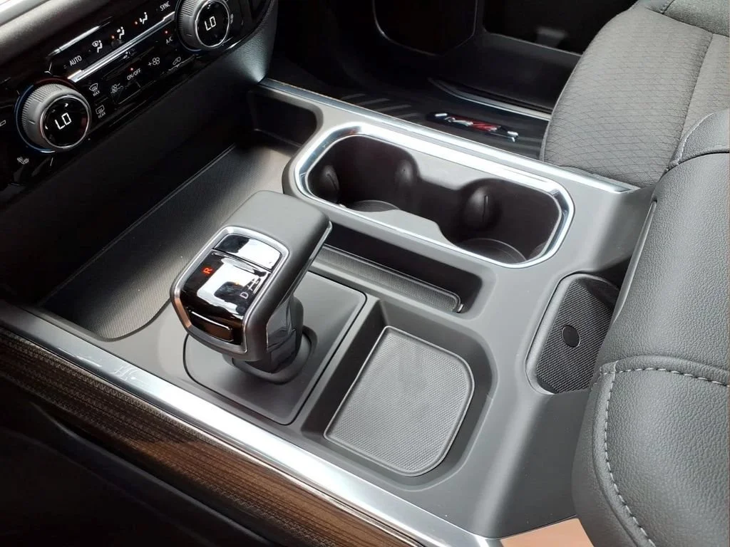 2026 Chevrolet Silverado 1500 LT - Photo 10
