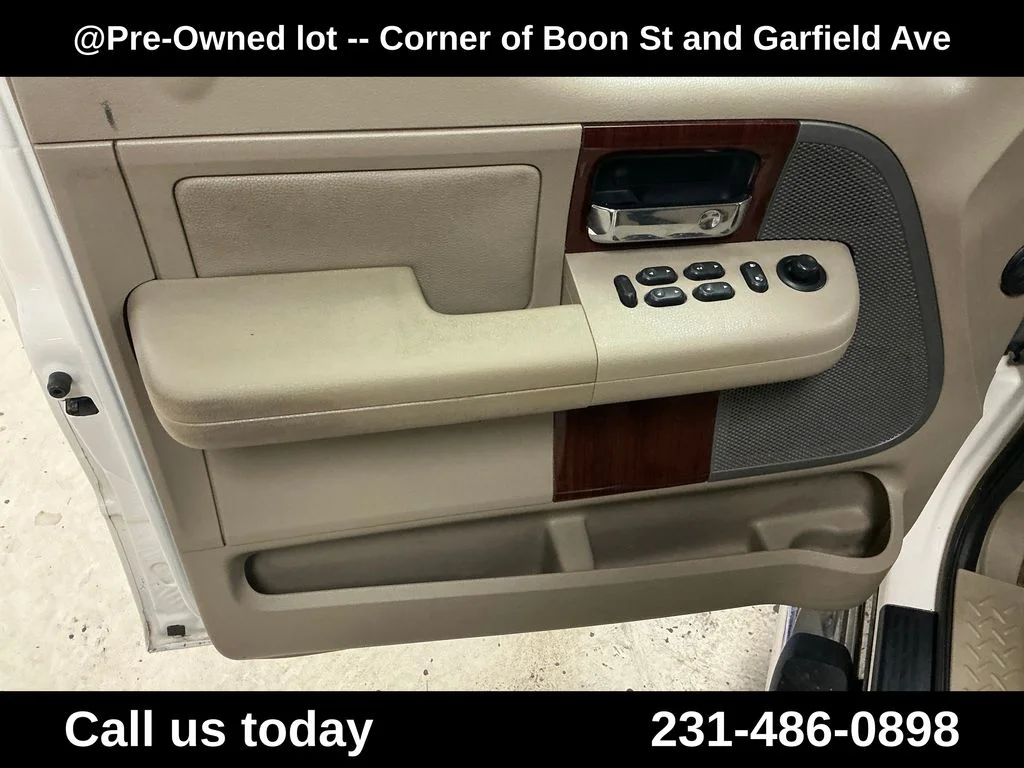 Used 2007  Ford XLT image 14