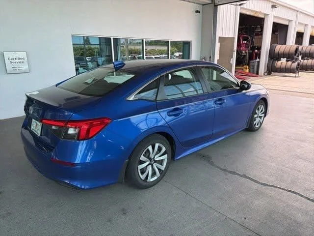 Used 2022  Honda LX image 8