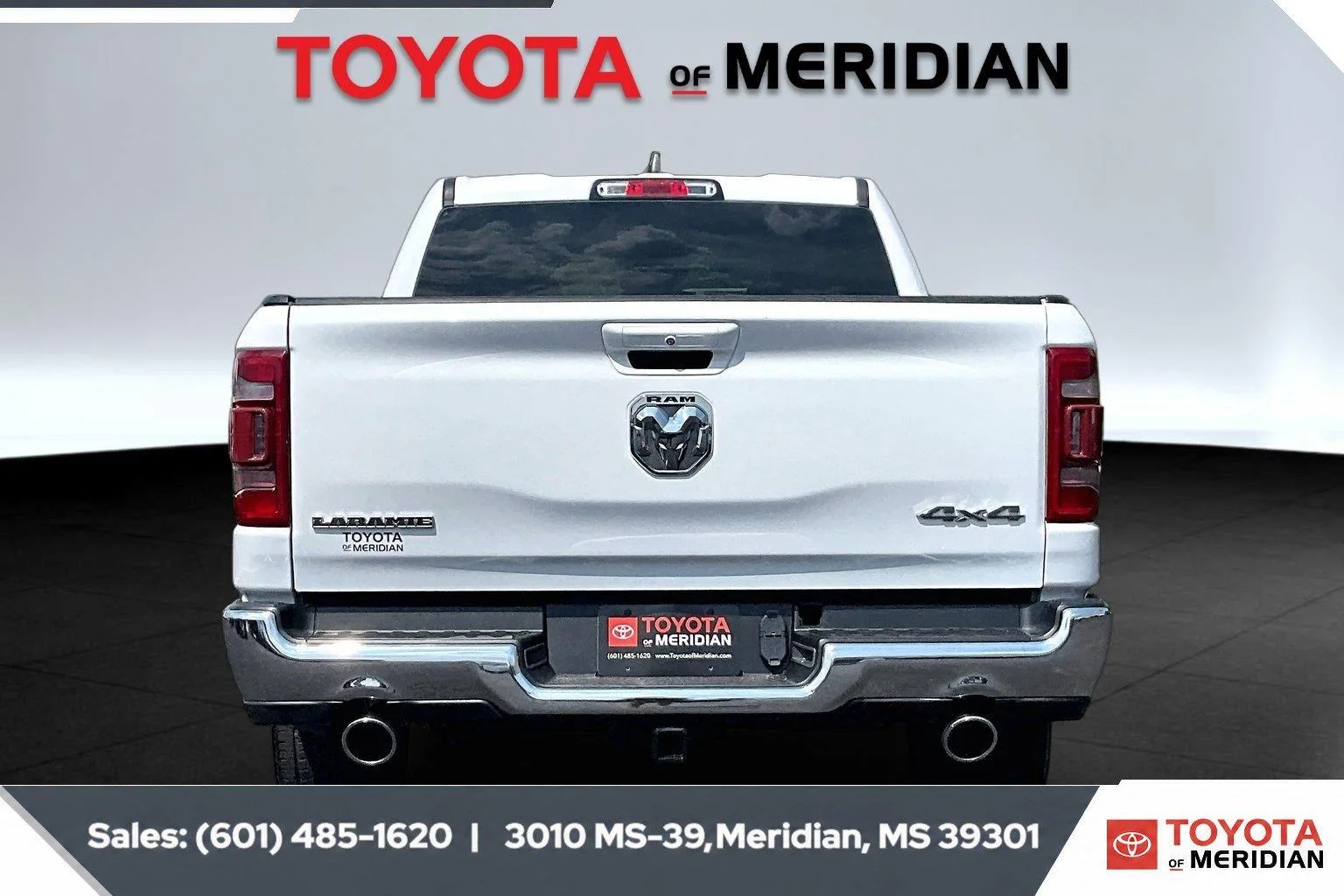 Used 2023 Bright White Clearcoat Ram Laramie image 4