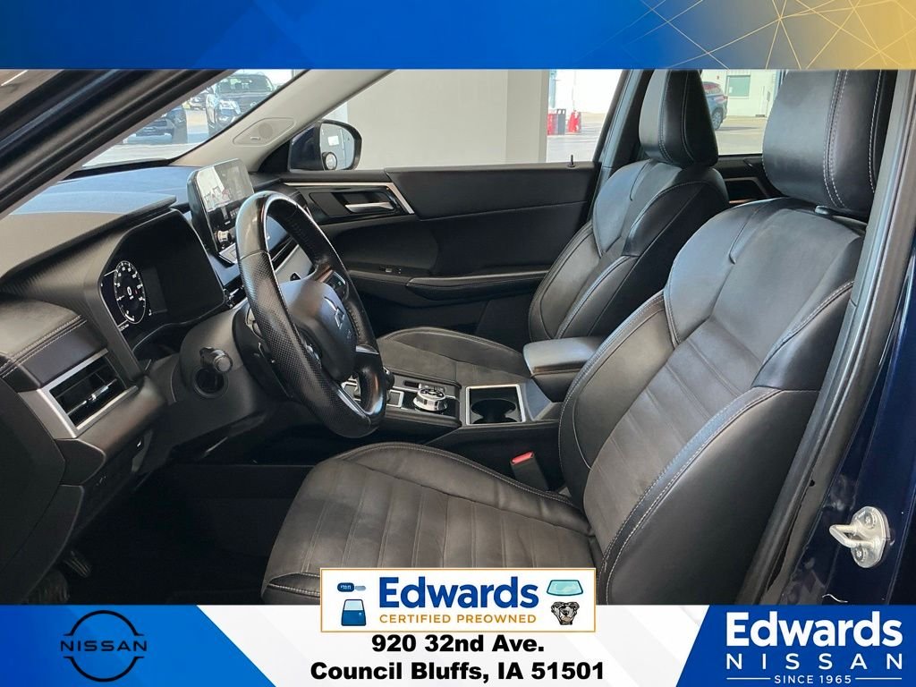 Used 2022 Blue Mitsubishi SE image 26