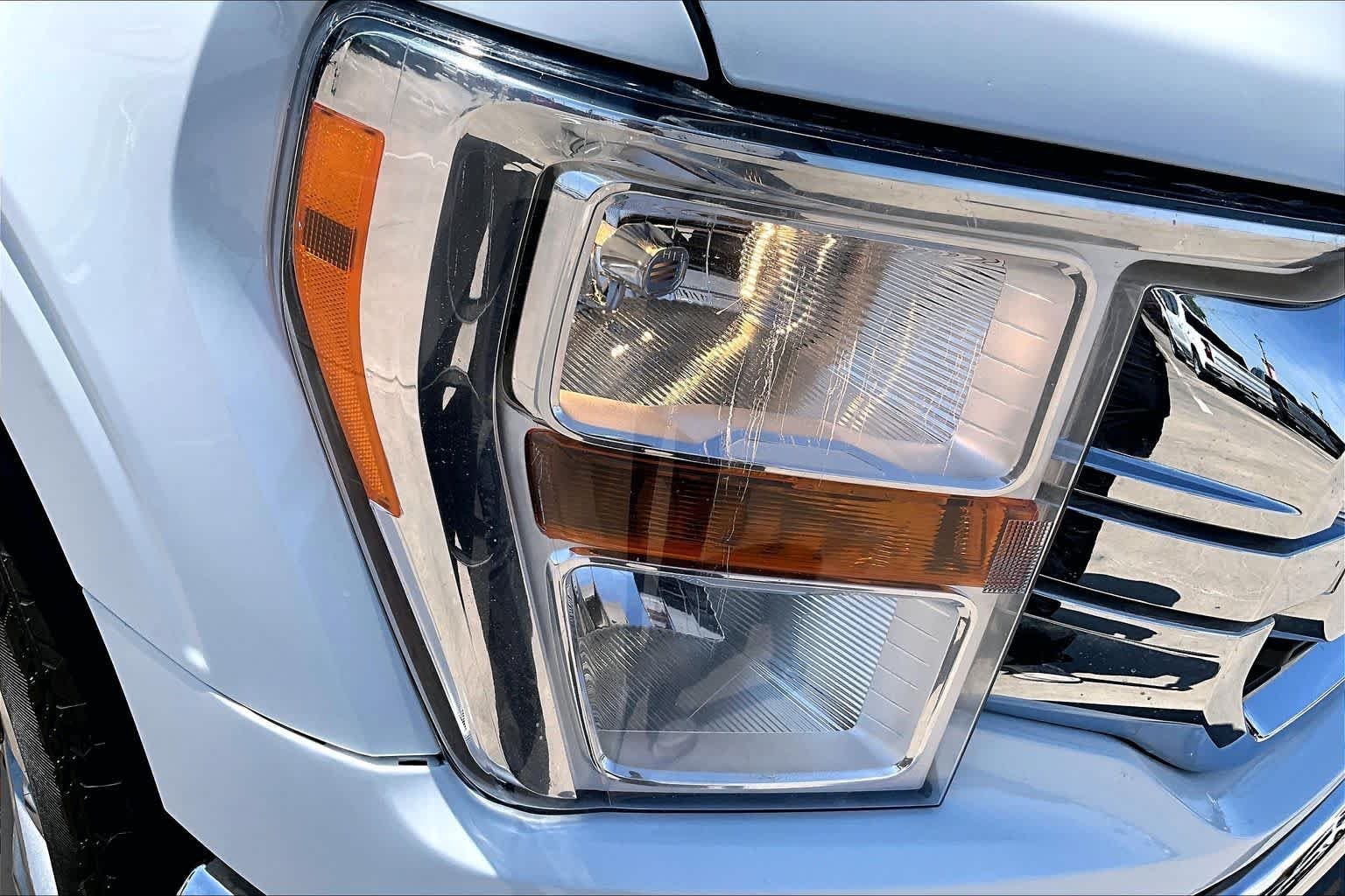 Used 2021 Oxford White Ford XLT image 28