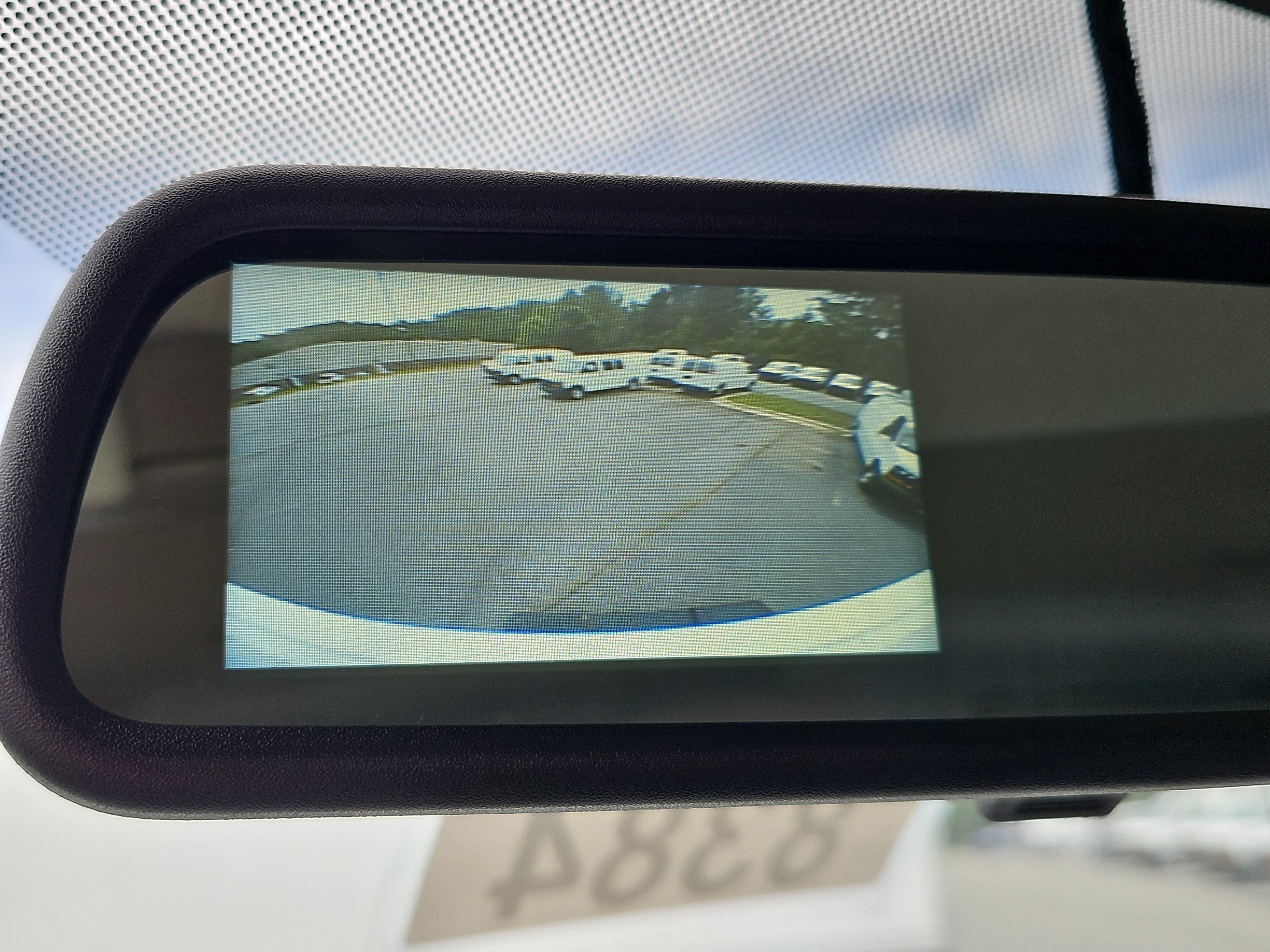 New 2025 Summit White Chevrolet 1WT image 16