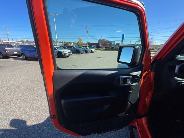 Used 2020 Punkn Metallic Clearcoat Jeep Sport S image 15