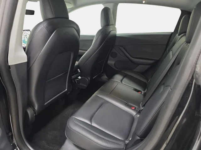Used 2021 Black Tesla Long Range image 12