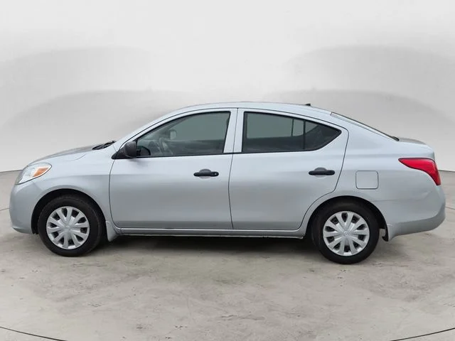 Used 2012 Brilliant Silver Metallic Nissan 1.6 S image 8