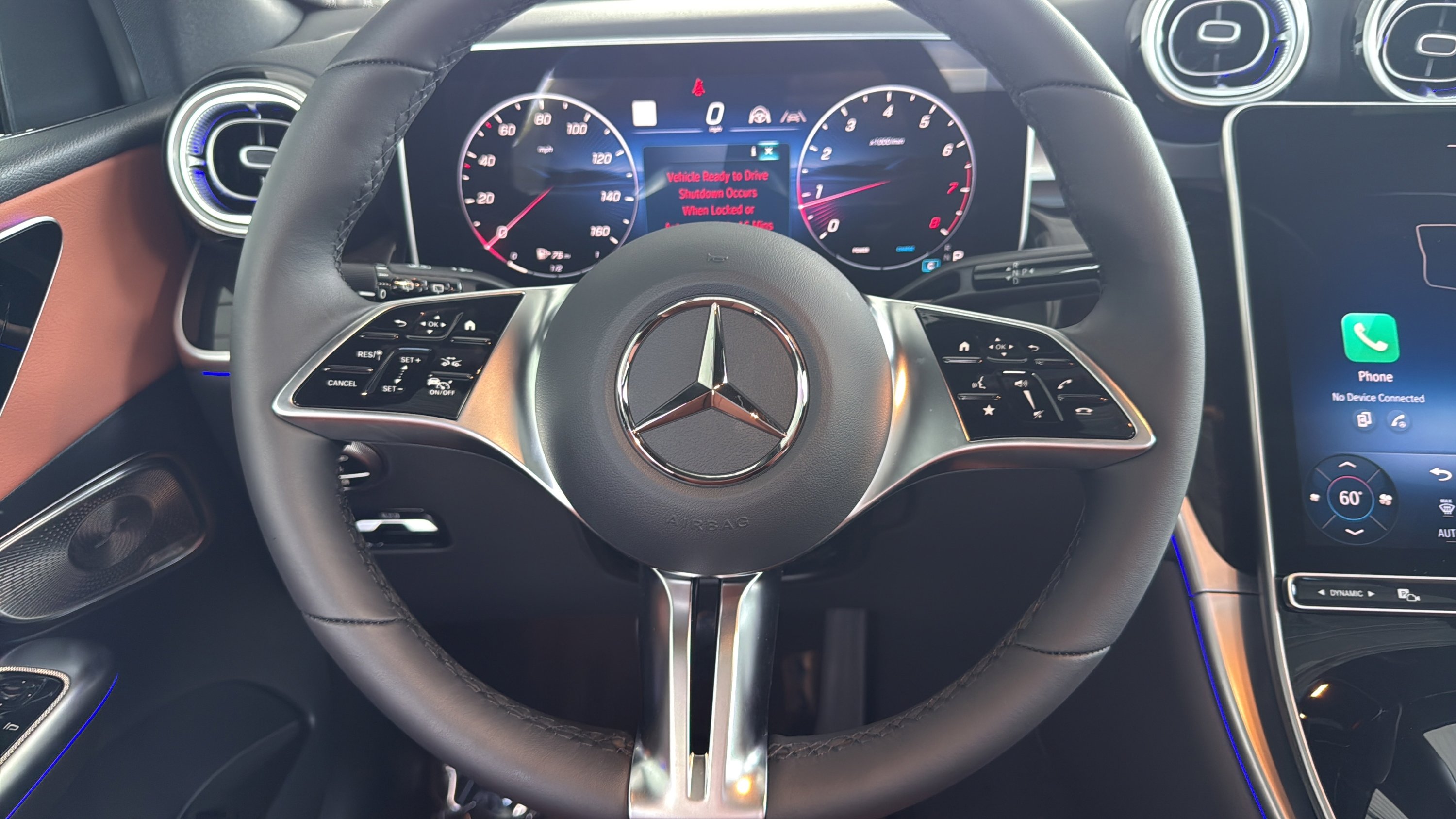 New 2026 Polar White Mercedes-Benz GLC 300 image 24