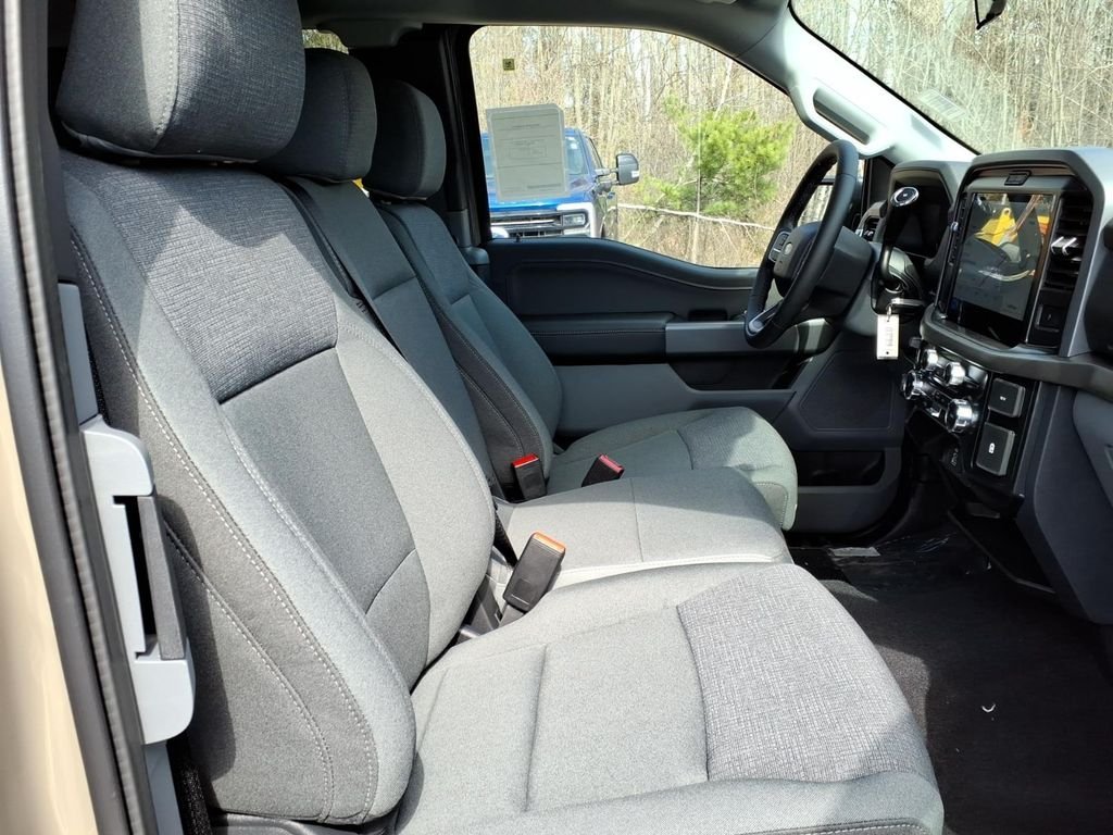 New 2026 Gray Ford XLT image 13