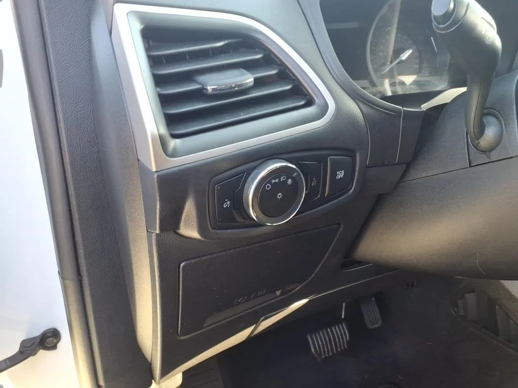 Used 2024 White Ford SEL image 19