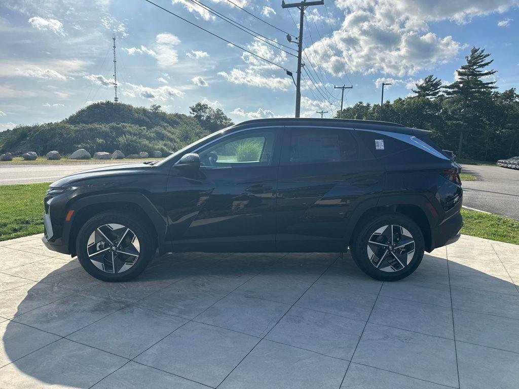 New 2026 Black Hyundai SEL image 3
