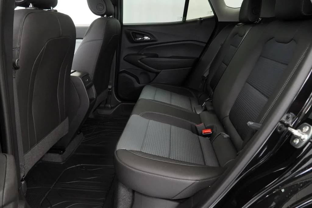 New 2026 Mosaic Black Metallic Chevrolet LT image 11