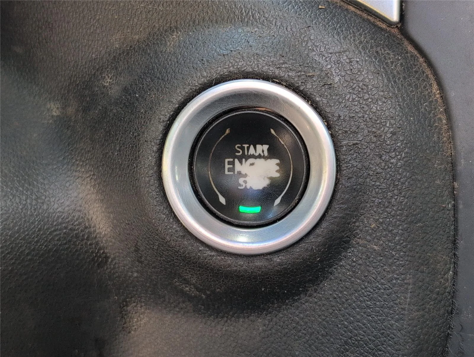 Used 2023 Silver Ice Metallic Chevrolet LT image 18