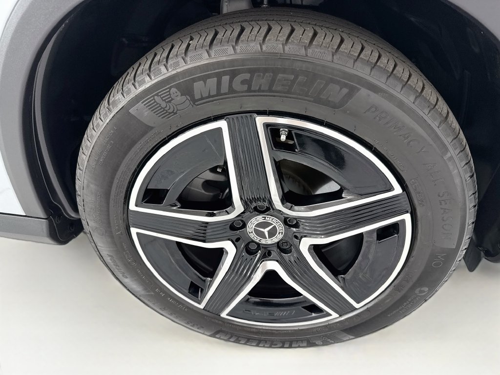 Certified Used 2026 Cirrus Silver Metallic Mercedes-Benz GLC 300 image 31