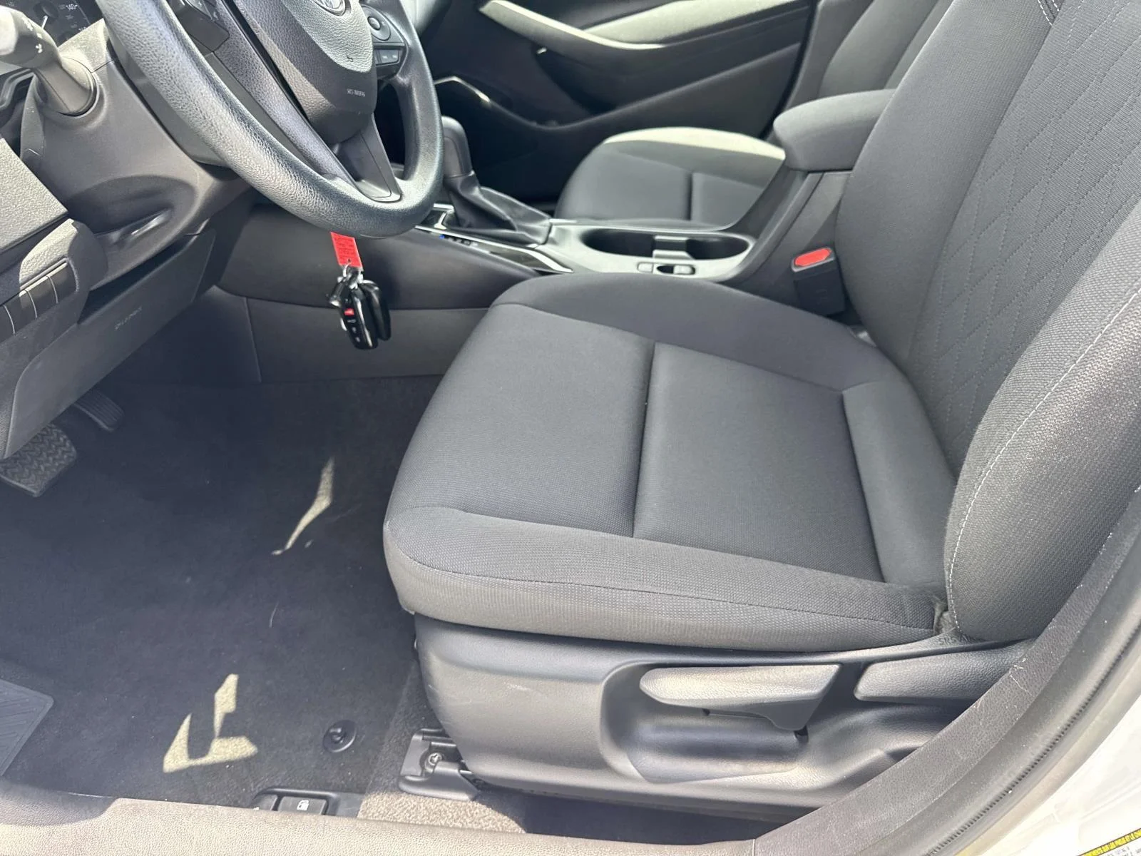 Used 2025 Wind Chill Pearl Toyota LE image 14