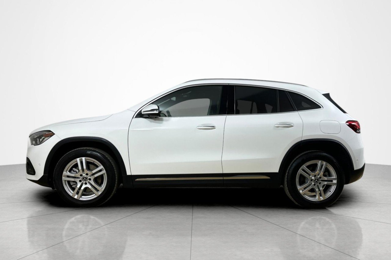 Used 2023 Polar White Mercedes-Benz GLA 250 image 2