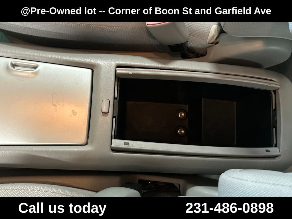 Used 2006  Toyota V6 image 24
