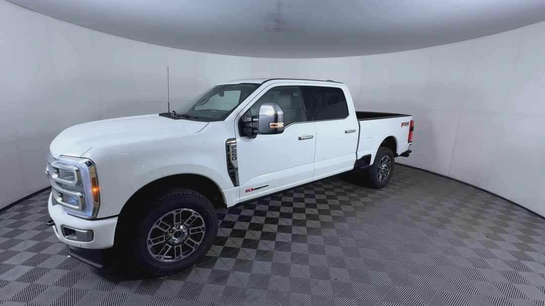 New 2027 Star White Metallic Tri-Coat Ford Platinum image 4