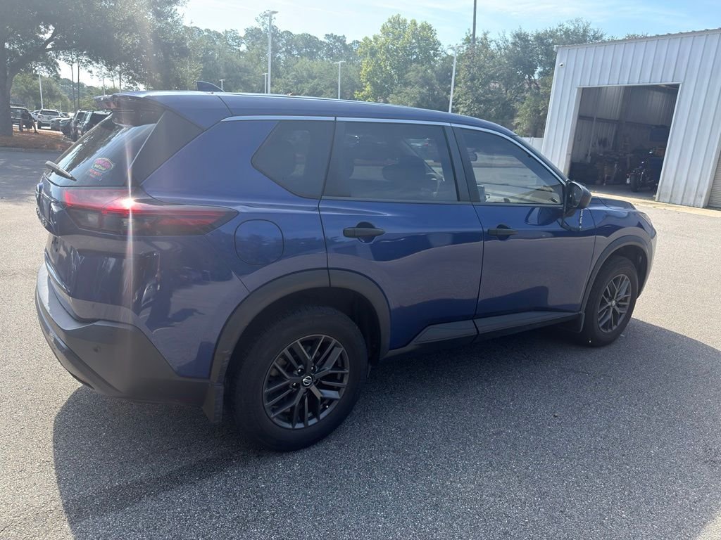 Used 2021 Blue Nissan S image 6