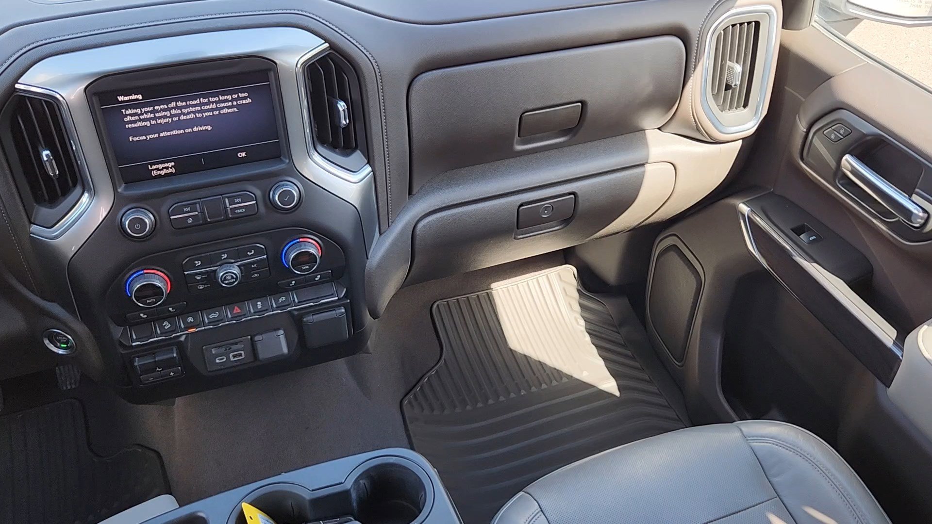 Used 2020 Summit White Chevrolet LTZ image 6