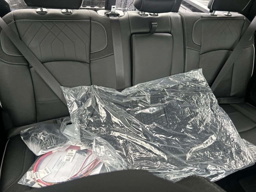 New 2026 Diamond Black Crystal Pearl-Coat Exterior Paint RAM Limited image 20
