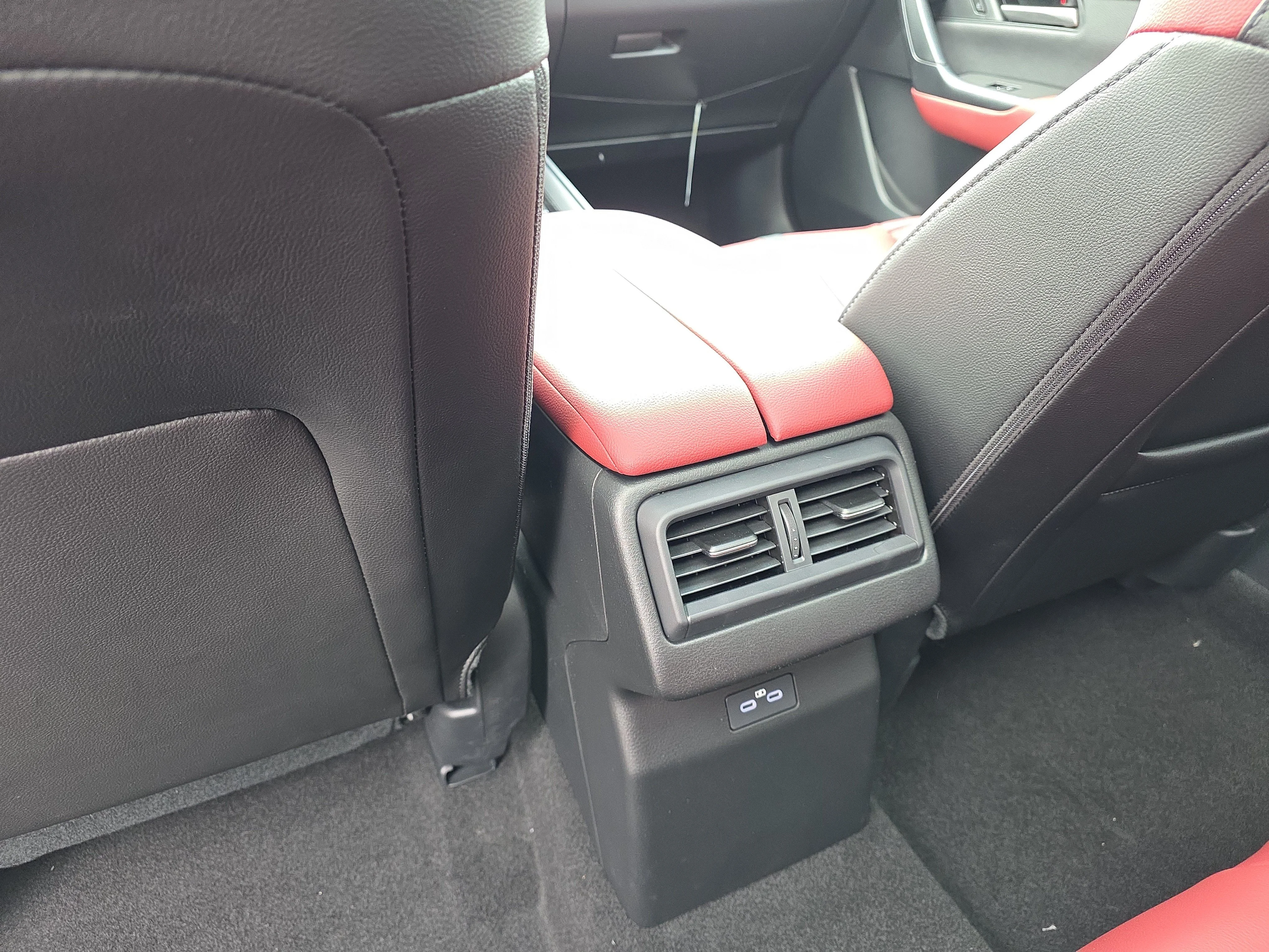 New 2026 Wind Chill Pearl Mazda Premium image 20