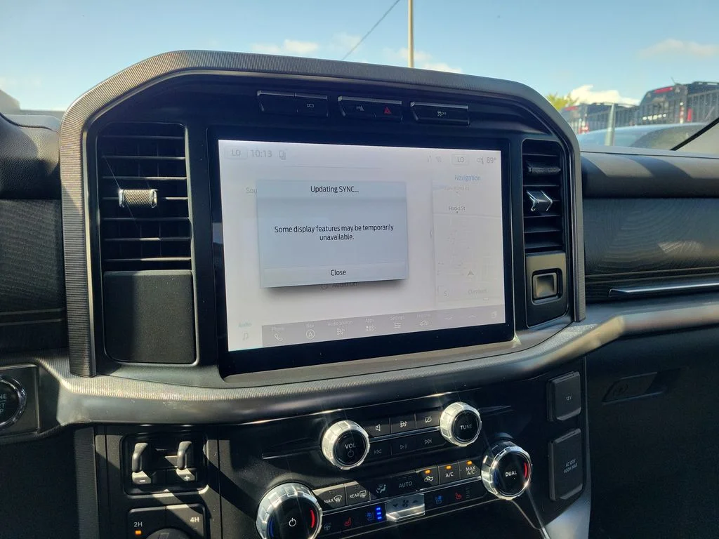 Used 2022 Carbonized Gray Metallic Ford Platinum image 19