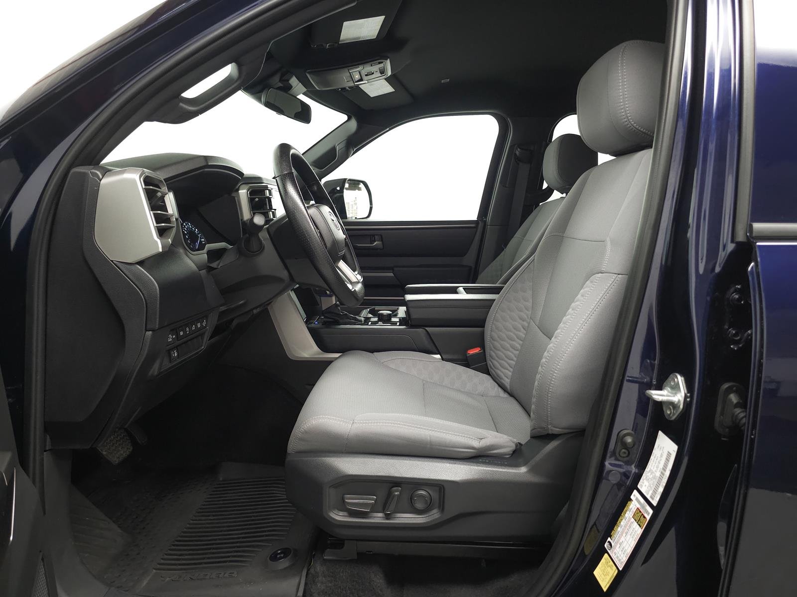 Used 2025 Blue Toyota SR5 image 4