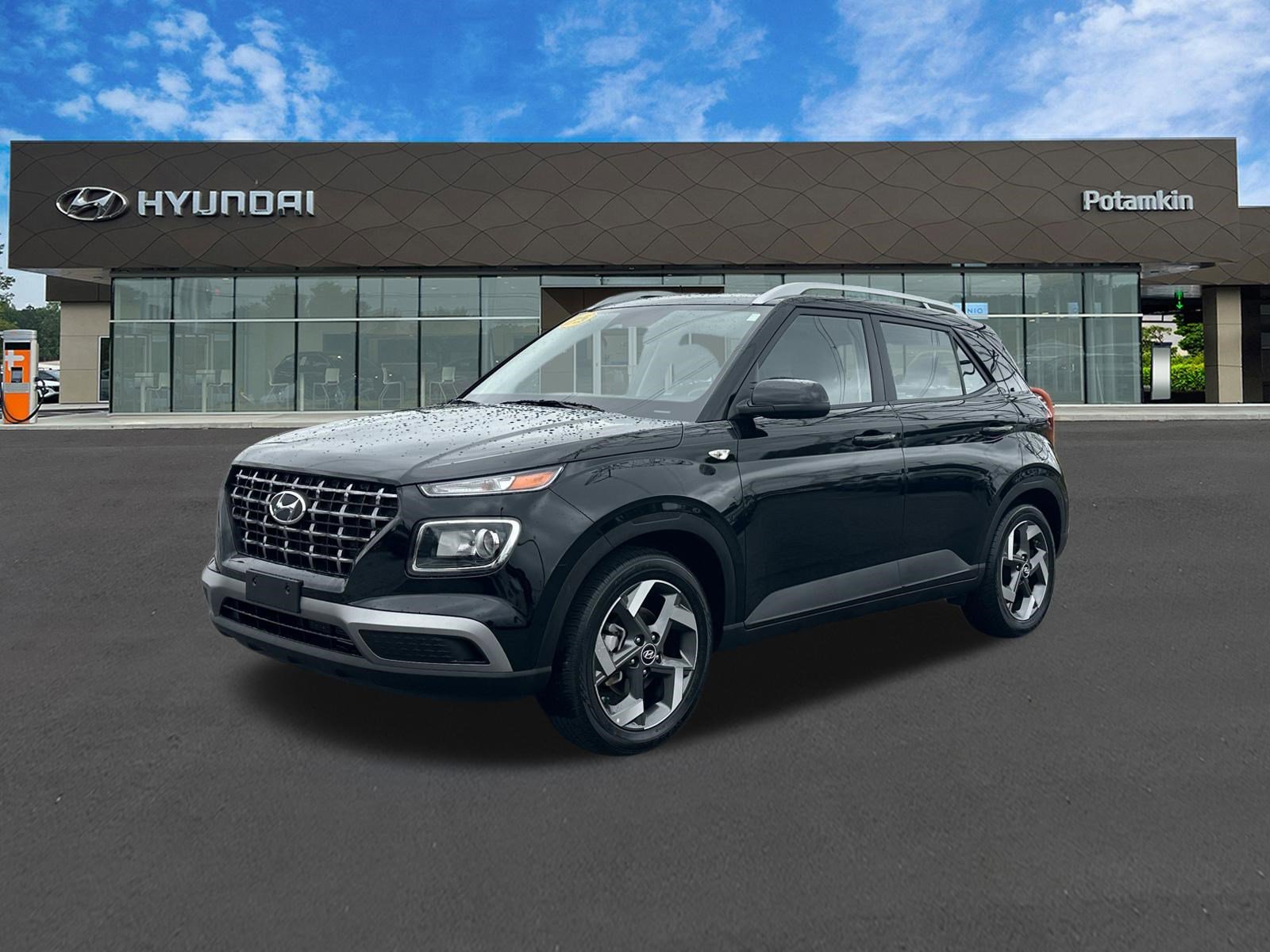 2025 Hyundai Venue SEL IVT's photo