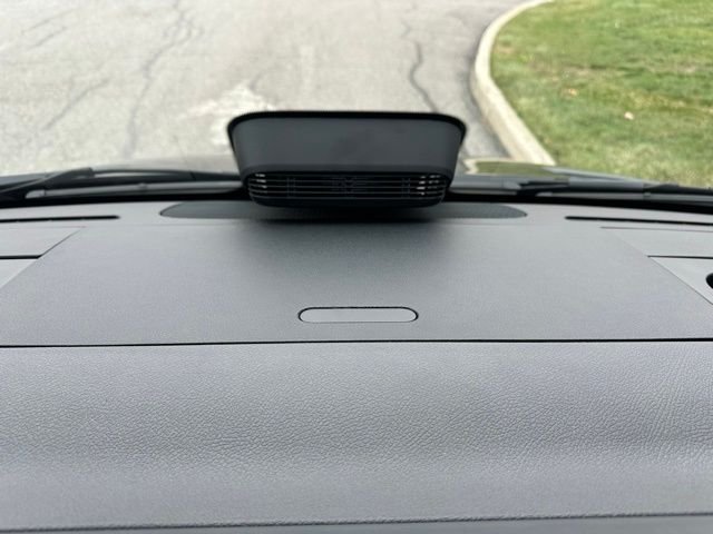 New 2026 Jet Black Mercedes-Benz 4500 image 27