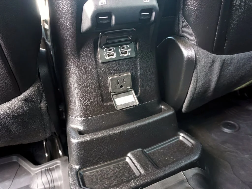 2020 Jeep Wrangler Unlimited Sahara Altitude - Photo 38