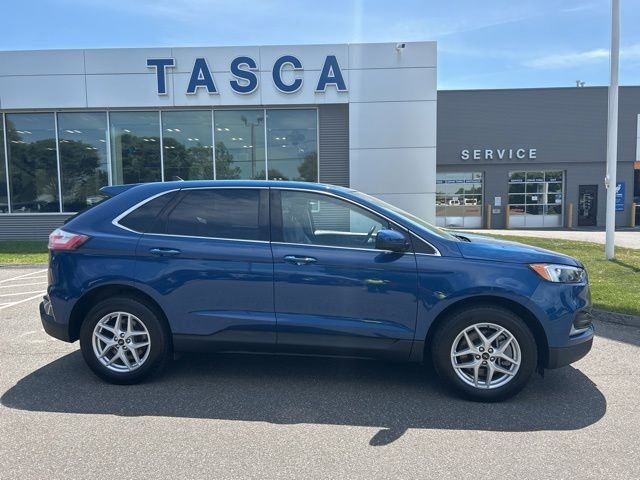 Used 2024 Blue Ford SEL image 8