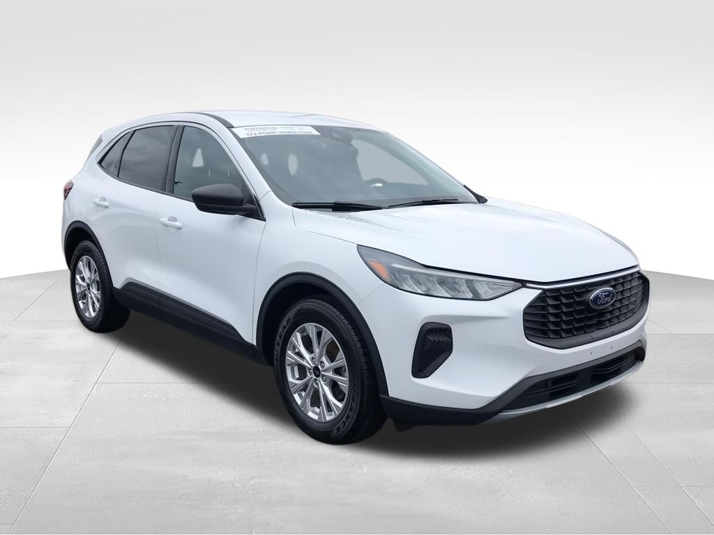 Used 2023 White Ford Active image 2