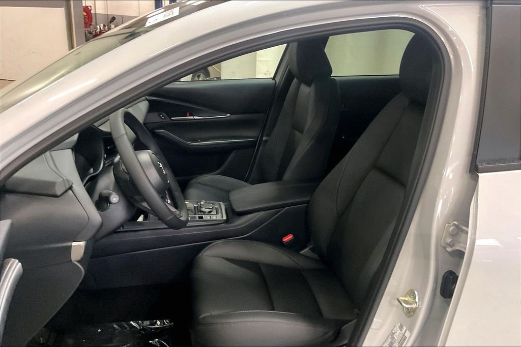 New 2026 White Mazda 2.5 S Select Sport image 9