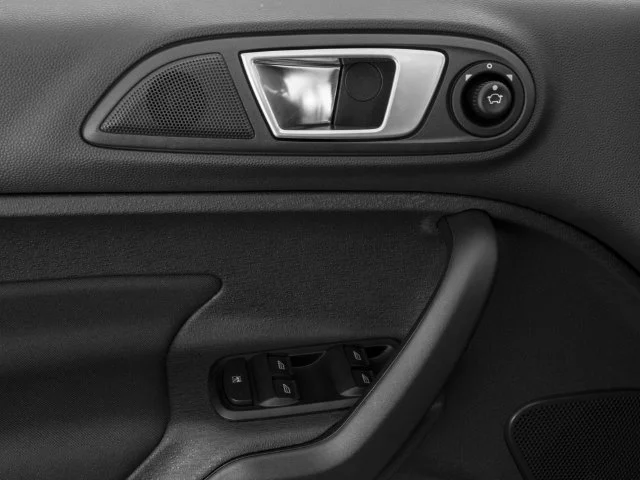 Used 2017 Orange Spice Metallic Tri-coat Ford ST image 14