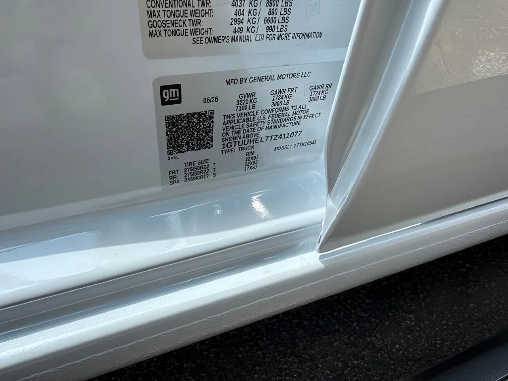 New 2026 Glacier White Tricoat GMC Denali Ultimate image 41