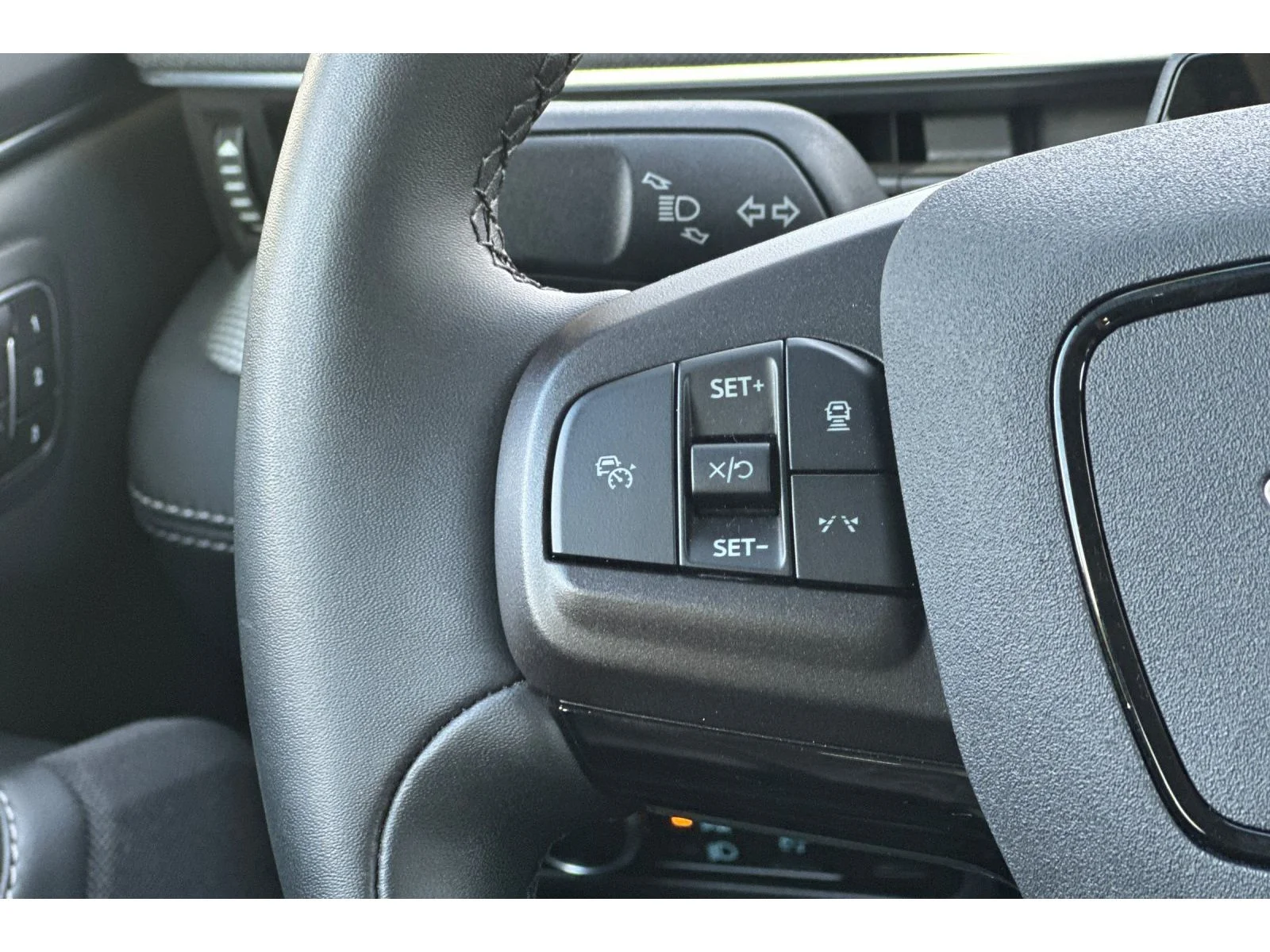 Used 2023 Carbonized Gray Metallic Ford Select image 37
