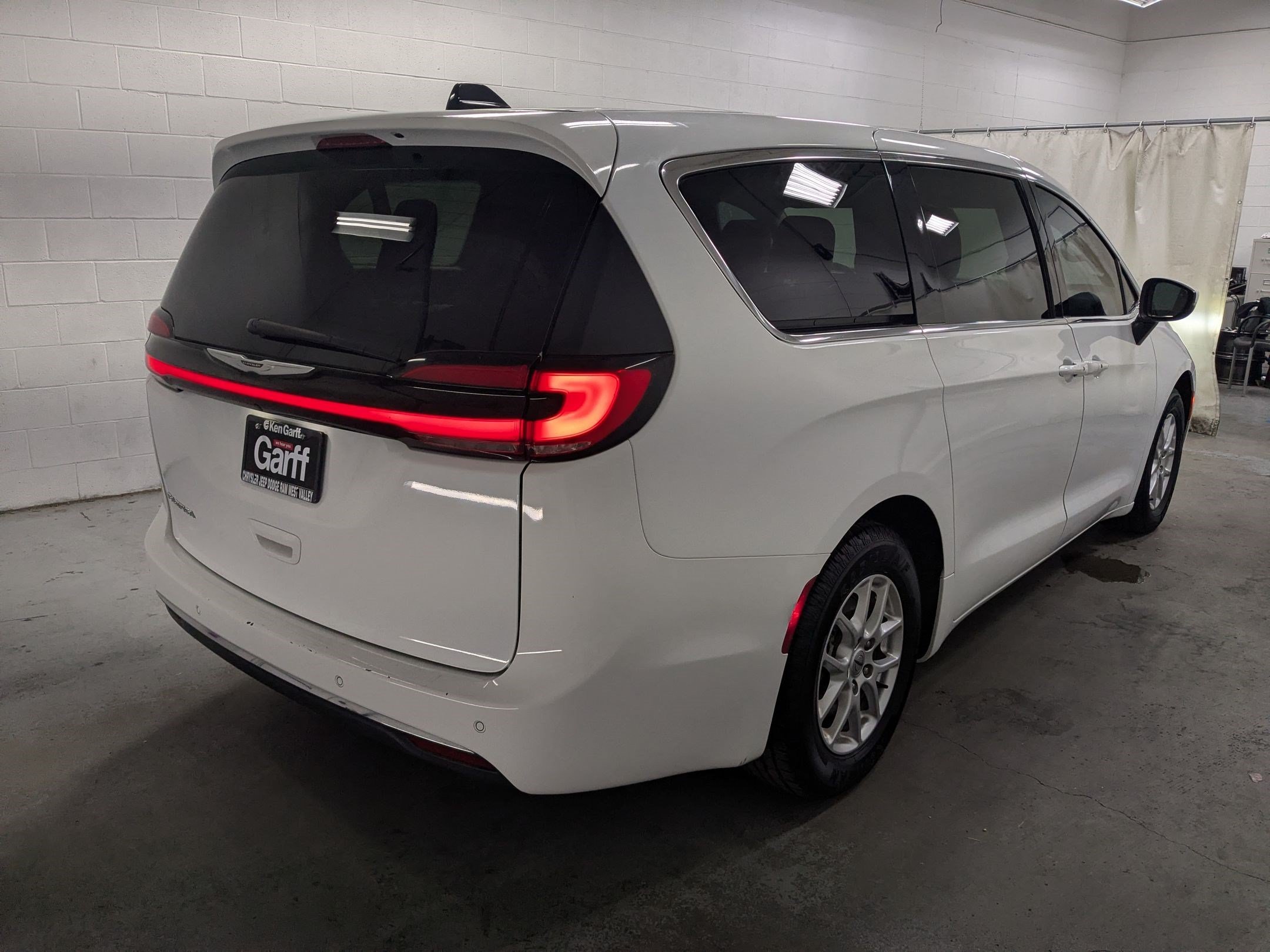 Certified Used 2023 Bright White Clearcoat Chrysler Touring L image 4