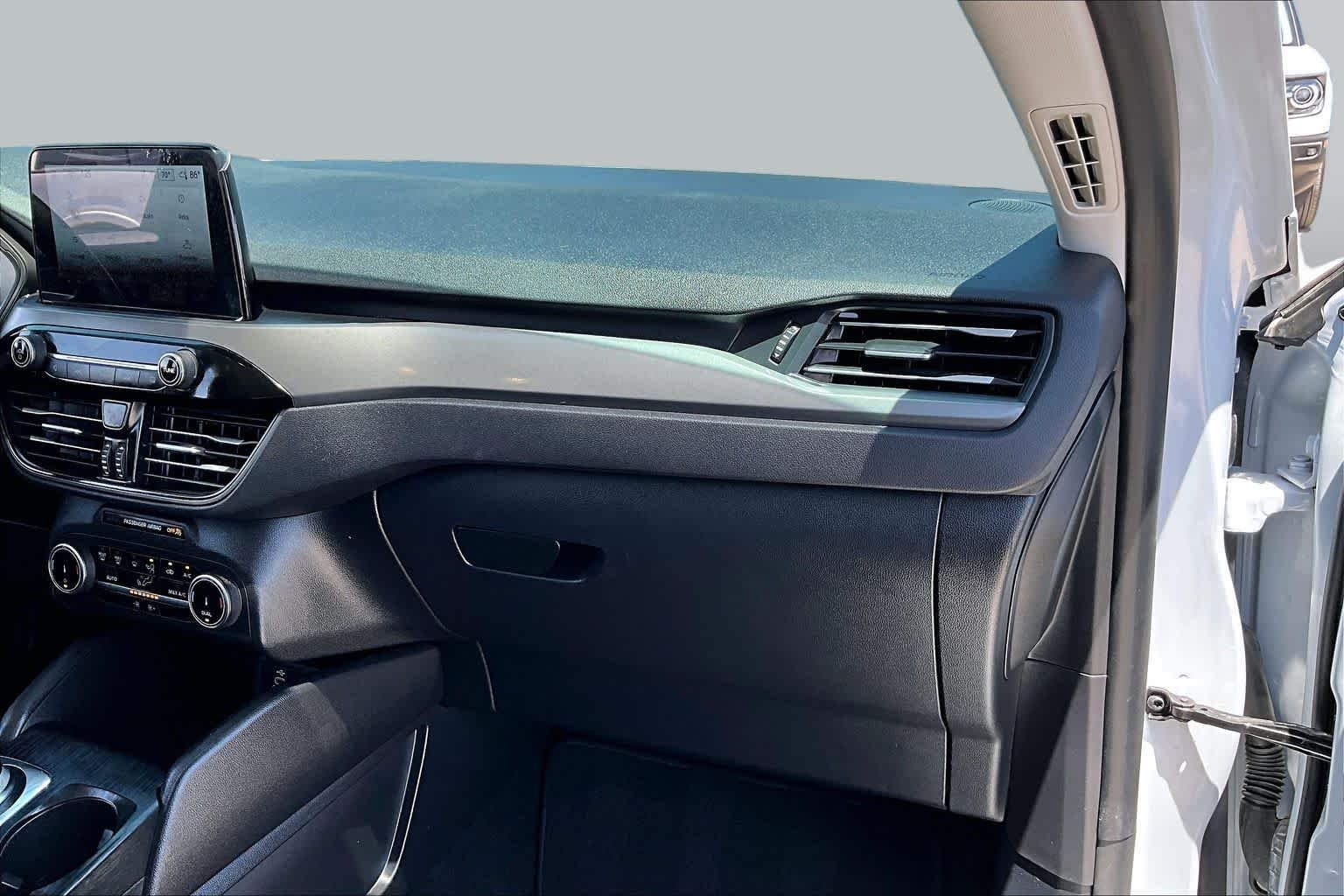 Used 2025 Space Silver Ford Active image 18
