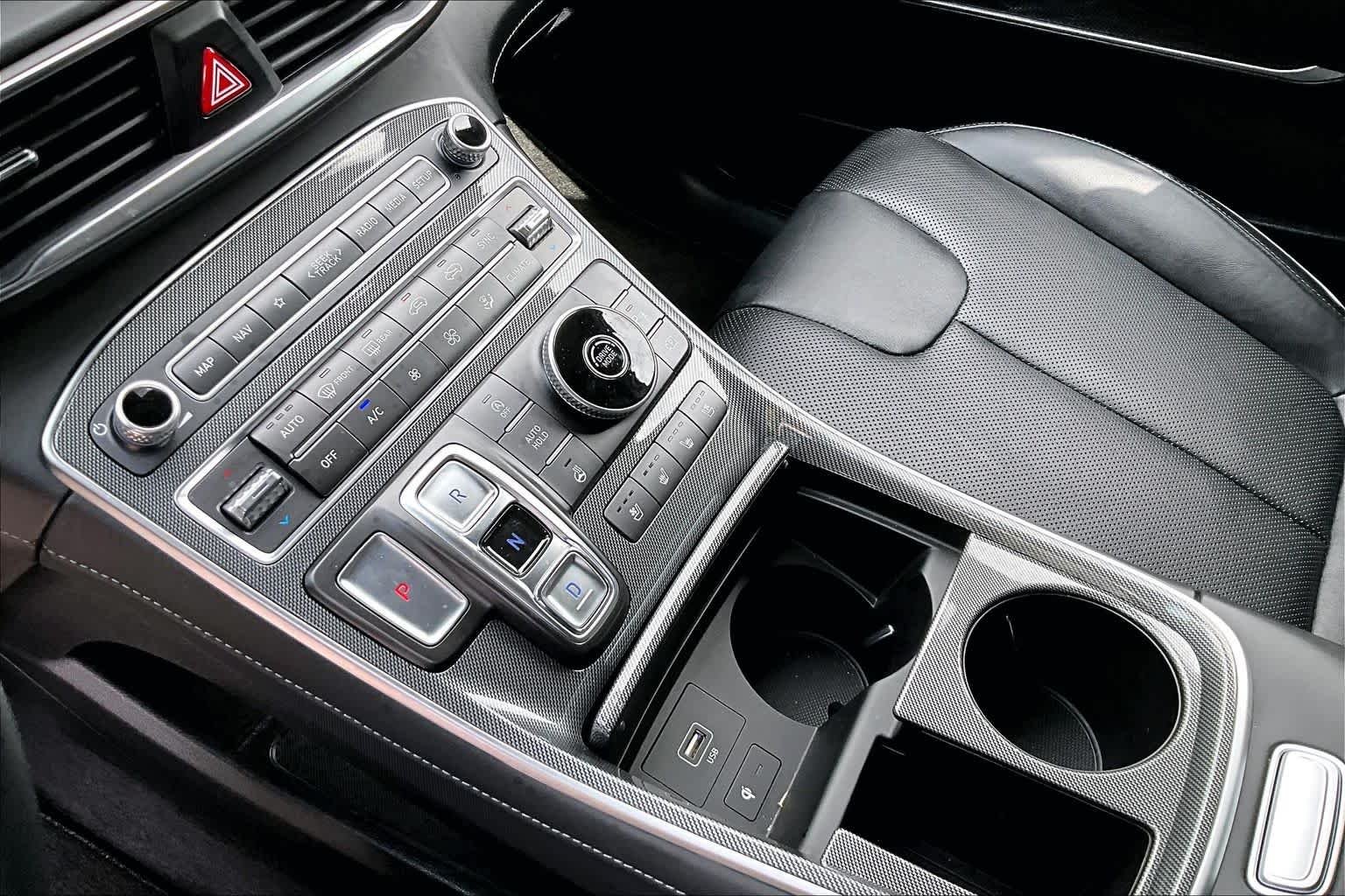 Used 2022 Hampton Gray Hyundai Limited image 17