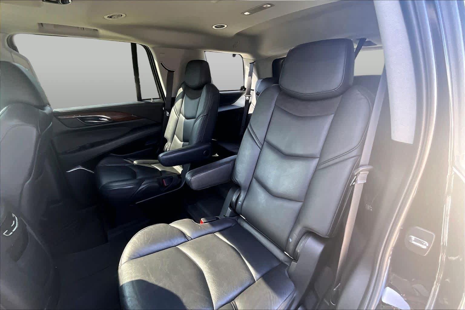 Used 2020 Black Raven Cadillac Luxury image 18