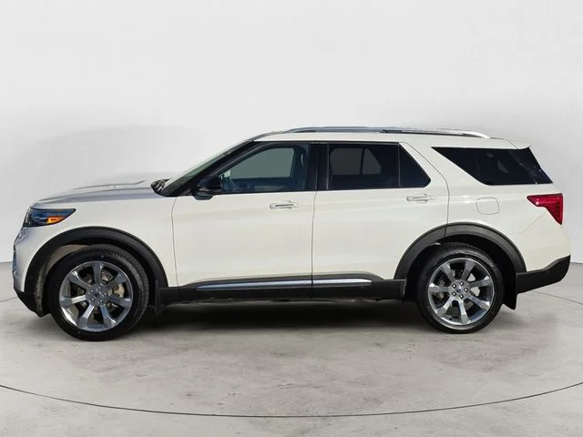 Used 2020 White Metallic Ford Platinum image 2