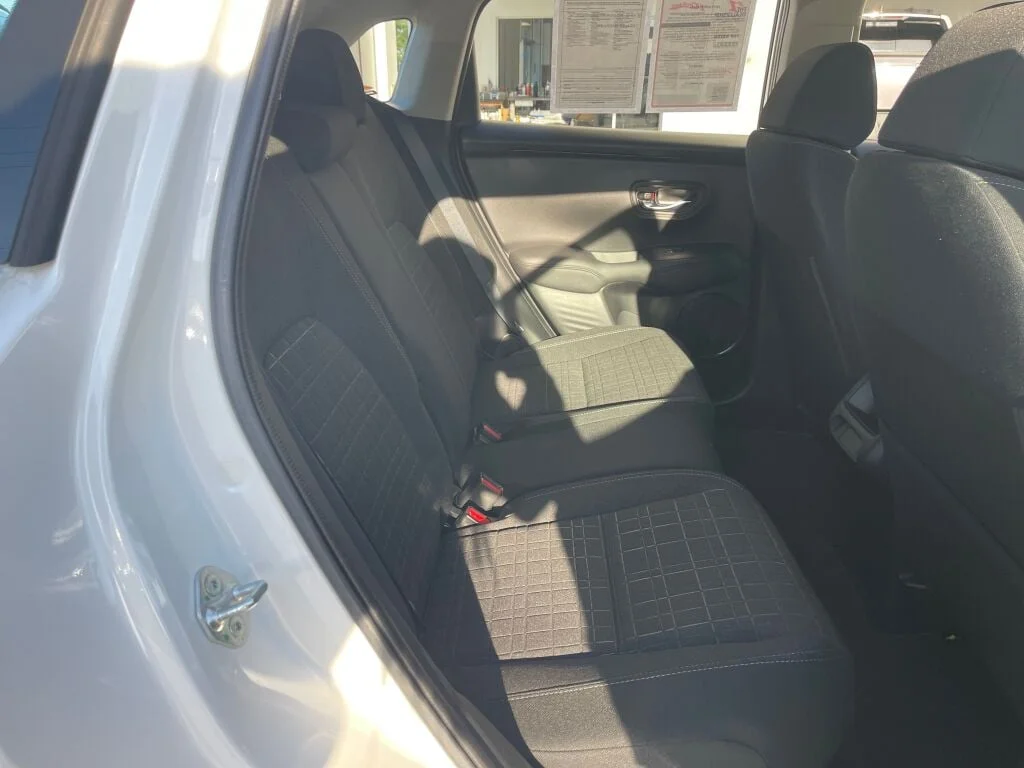 Certified Used 2024 Platinum White Pearl Honda LX image 27
